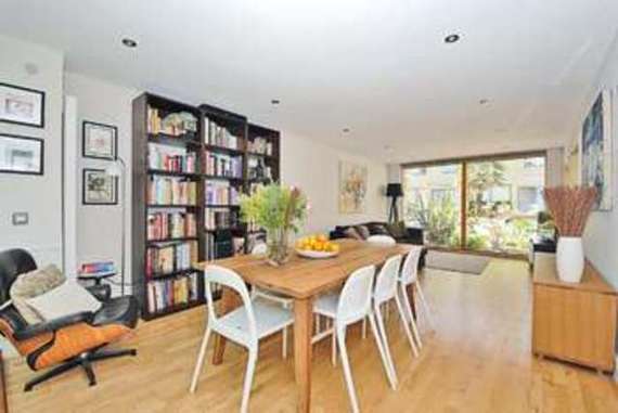 4 bedroom Terraced f...